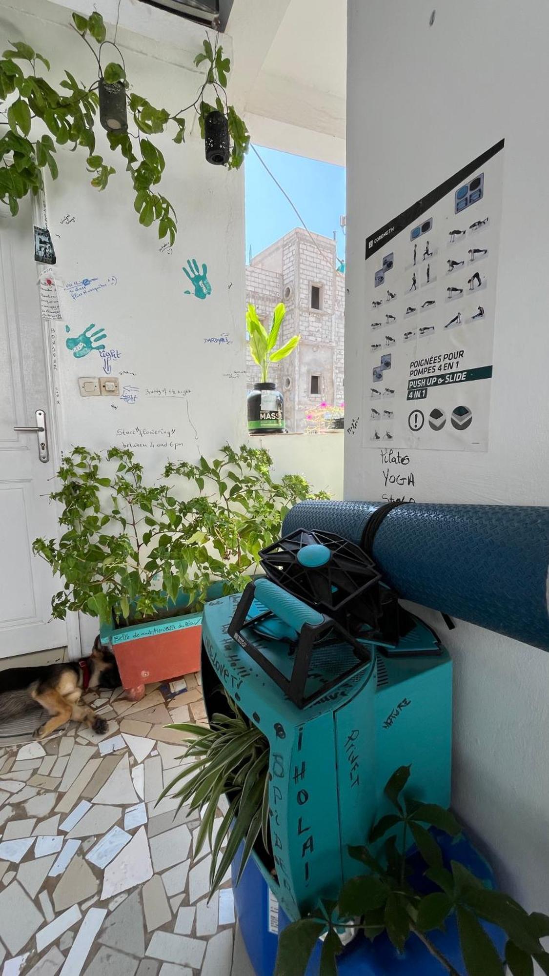 Dar Dyali Rooftop ⁿᵉᵃʳ ⁿᵍᵒʳ ᵇᵉᵃᶜʰ ᵃⁿᵈ ⁱˢˡᵃⁿᵈ Dakar Exterior foto