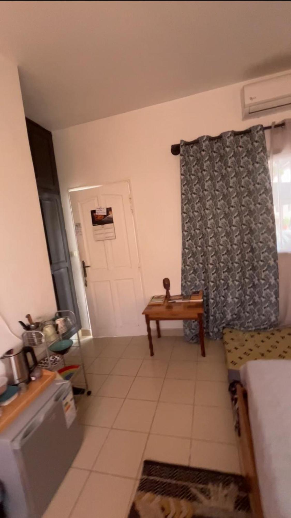 Dar Dyali Rooftop ⁿᵉᵃʳ ⁿᵍᵒʳ ᵇᵉᵃᶜʰ ᵃⁿᵈ ⁱˢˡᵃⁿᵈ Dakar Zimmer foto
